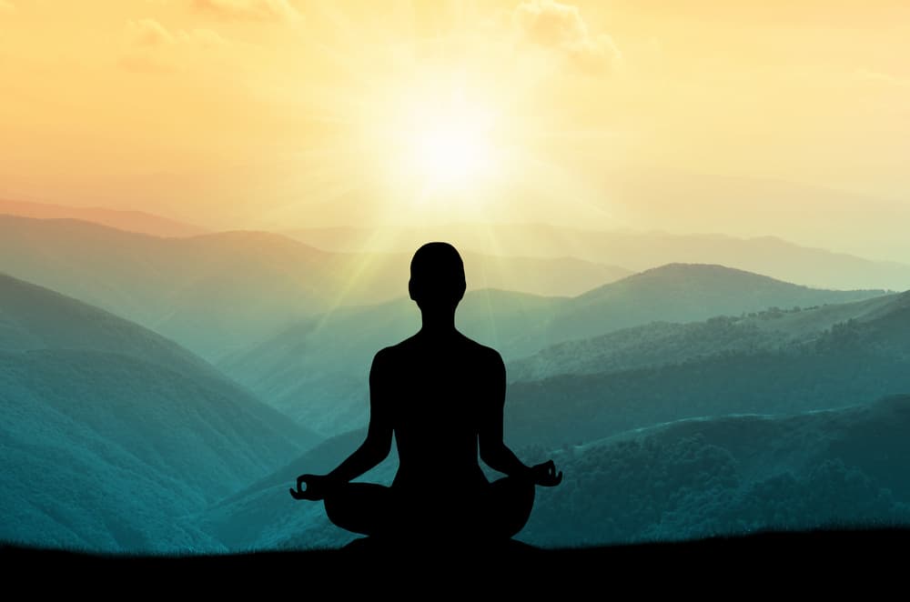 Thiền là gì? Nguồn gốc, mục đích và kỹ thuật thiền hay nhất